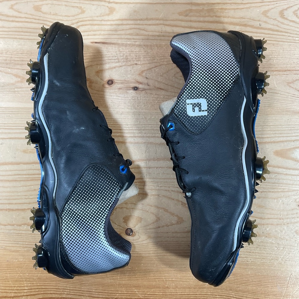 FootJoy FJ DNA Helix Spikes Golf Shoes Men’s 11.5 M Black/Silver 53318 - Picture 8 of 10